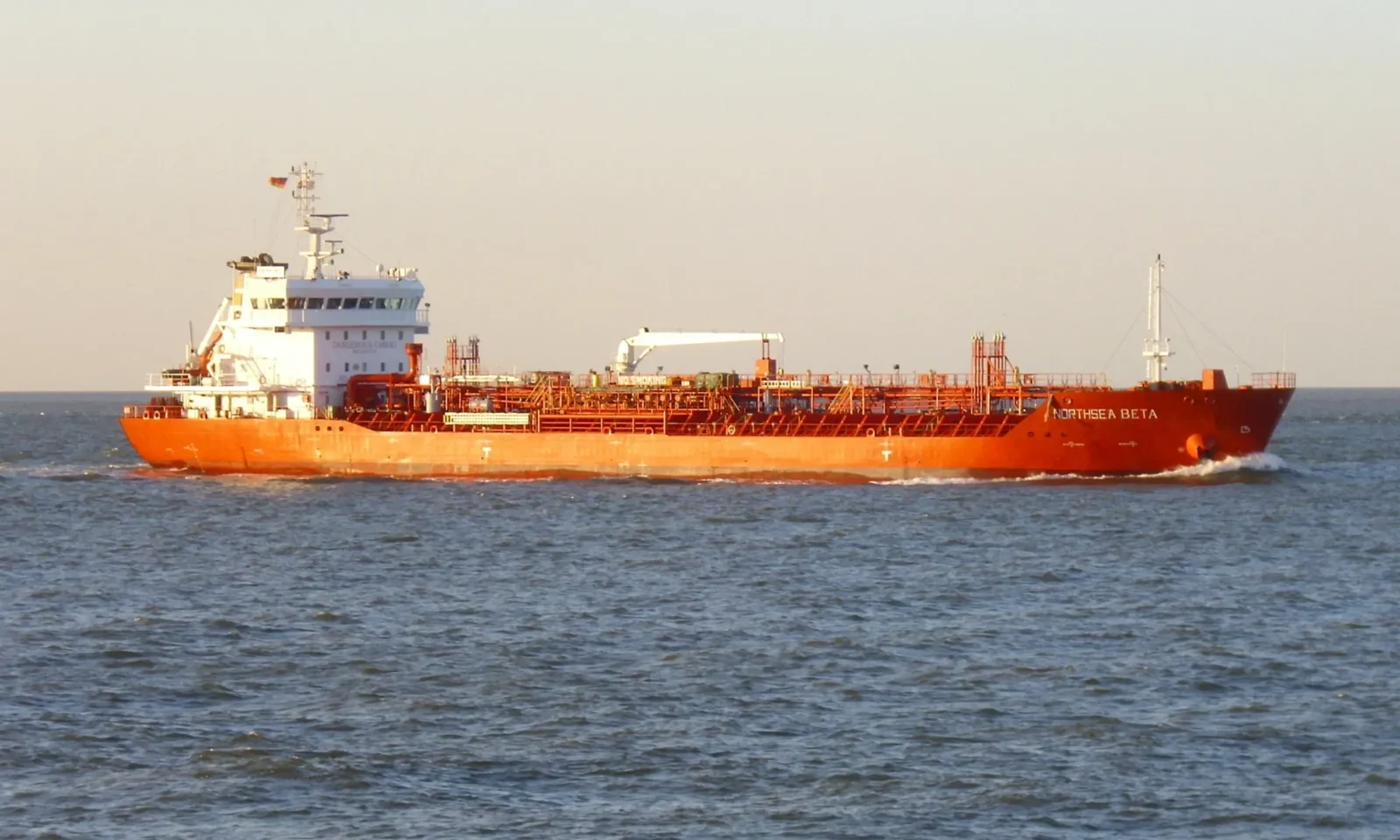 Oil tanker underway illustrating Worldscale tanker freight rates and WS100